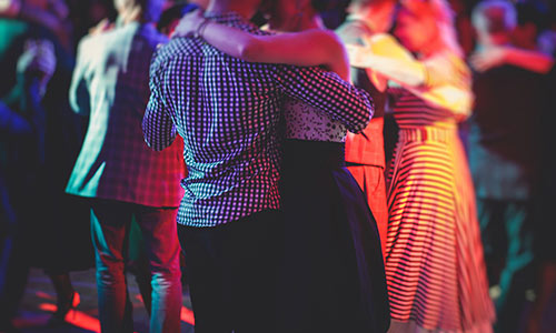 Trouver une soirée pour danser la bachata à Valence